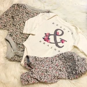 Old navy long sleeve onesie set